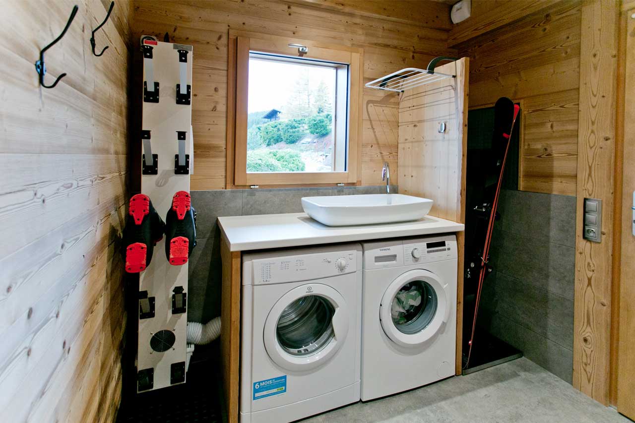 a votre retour du ski rangement et séchage de votre matériel chaussures vêtements local technique avec machines à laver