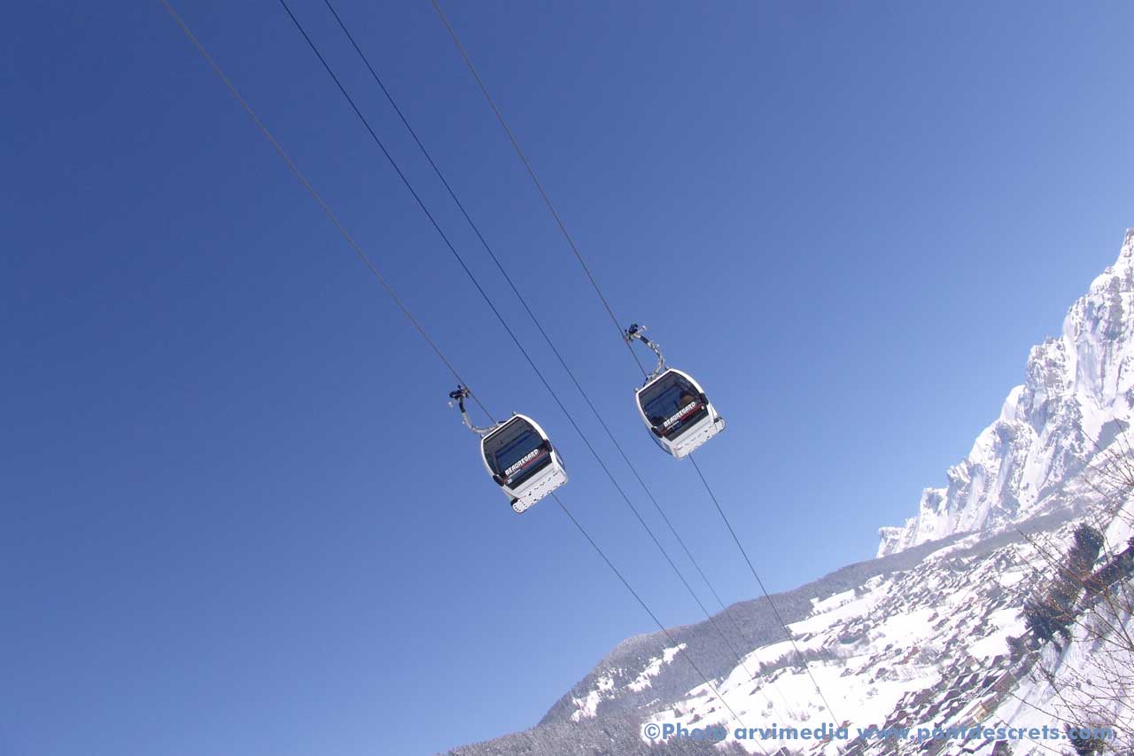 hébergement logement de vacances à la clusaz séjour ski gite chalet alpes france photo arvimedia